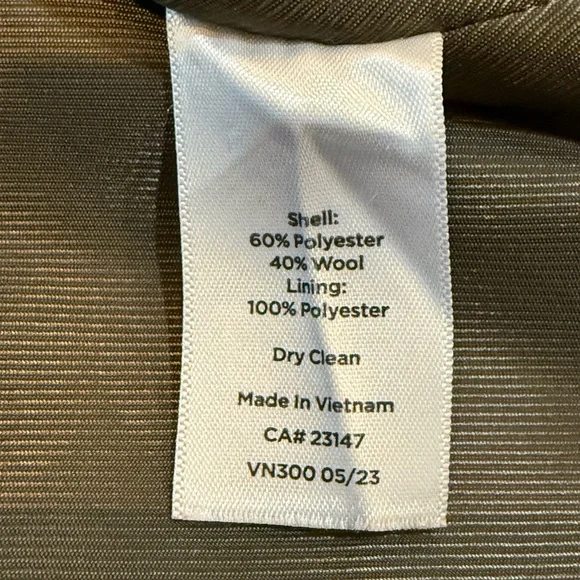 Talbots Wool Blend Olive Green Plaid Coat Petite Medium Like New - Picture 13 of 13